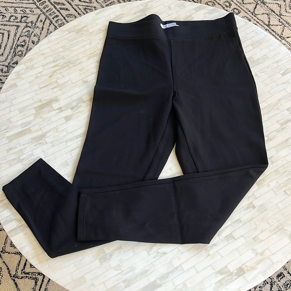 Kay Unger- legging